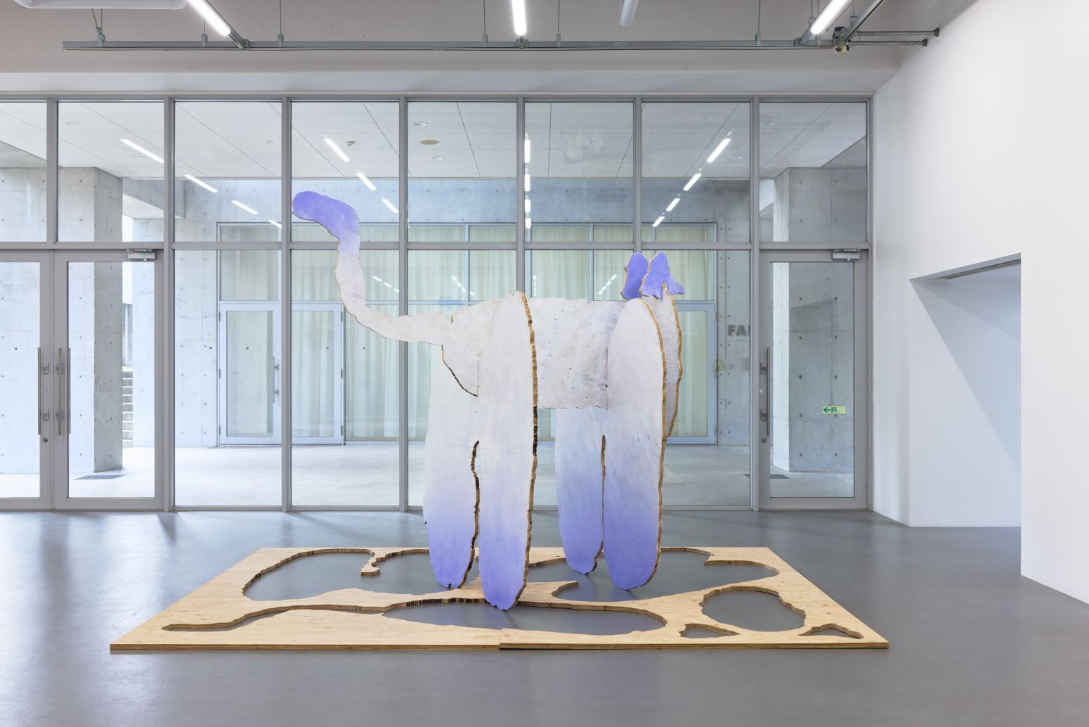 Leg — installation and artwork photograph 08, Photo by Shunta Inaguchi