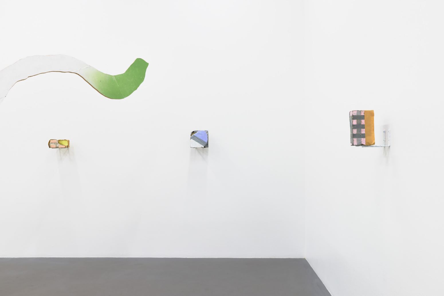 Leg — installation and artwork photograph 18, Photo by Shunta Inaguchi